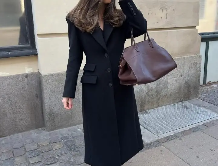 11 Sleek, Straight Hairstyles that Gave Me Major 2025 Hairspo